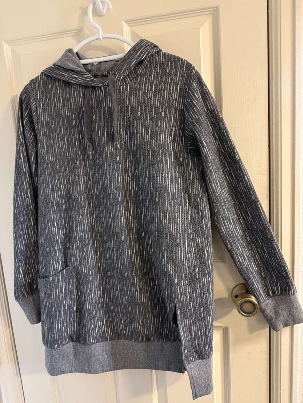 Kavu patterned gray tunic hoodie